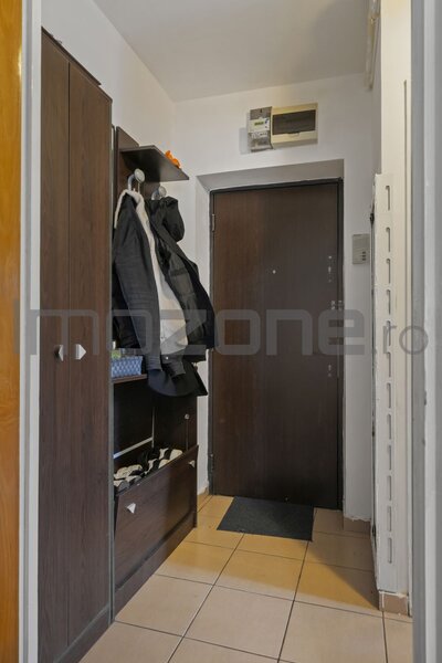 Metrou Favorit, comision 0%, 2 camere, circular, 3/10, bloc z, zona foarte verde,