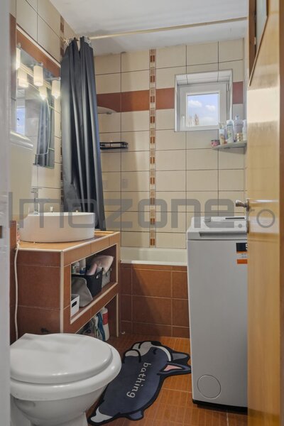 Metrou Favorit, comision 0%, 2 camere, circular, 3/10, bloc z, zona foarte verde,