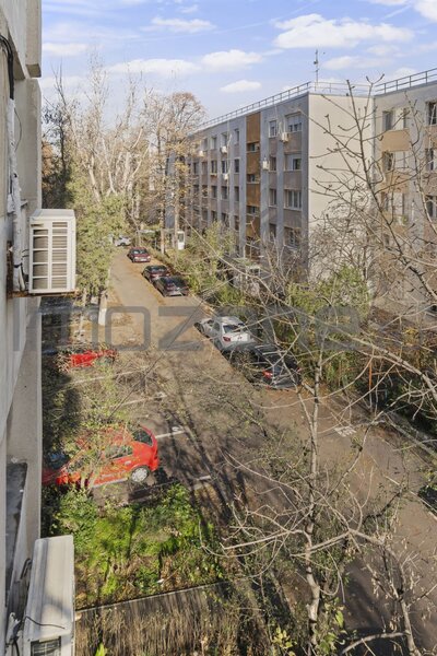 Metrou Favorit, comision 0%, 2 camere, circular, 3/10, bloc z, zona foarte verde,
